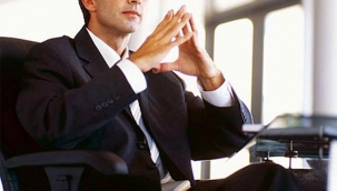 Belediyede görevden alındı 75 milyonluk ihale aldı