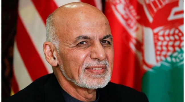Afganistan'dan kaçan cumhurbaşkanıyla ilgili çarpıcı iddia: Para dolu otomobillerle gitti