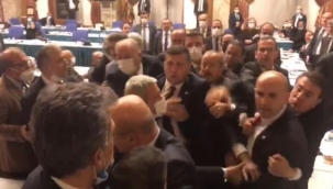 TBMM'de ortalık birbirine girdi! MHP'li ve HDP'li vekiller kavga etti