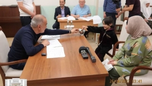 Cihangir Artıkhocayev yardımlarına devam ediyor...