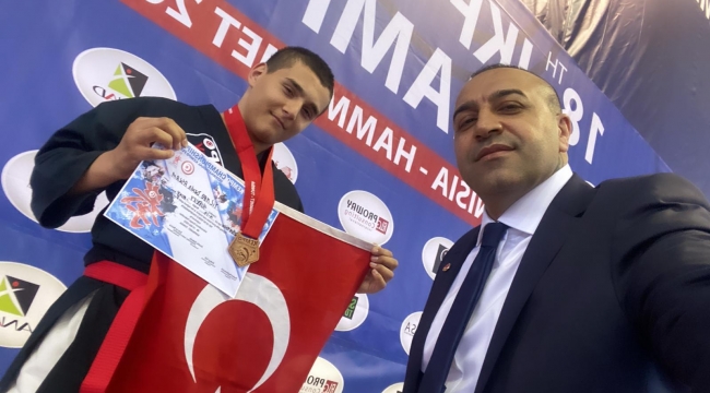 İKF Uluslarası Kempo Fedarasyonu ve Türkiye Kempo Fedarasyonu'ndan 12 madalyayla döndü