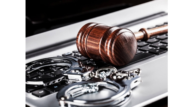 TÜRKİYE'DE BU DA OLDU !… DOLANDIRICIYI AVUKATI DOLANDIRDI !