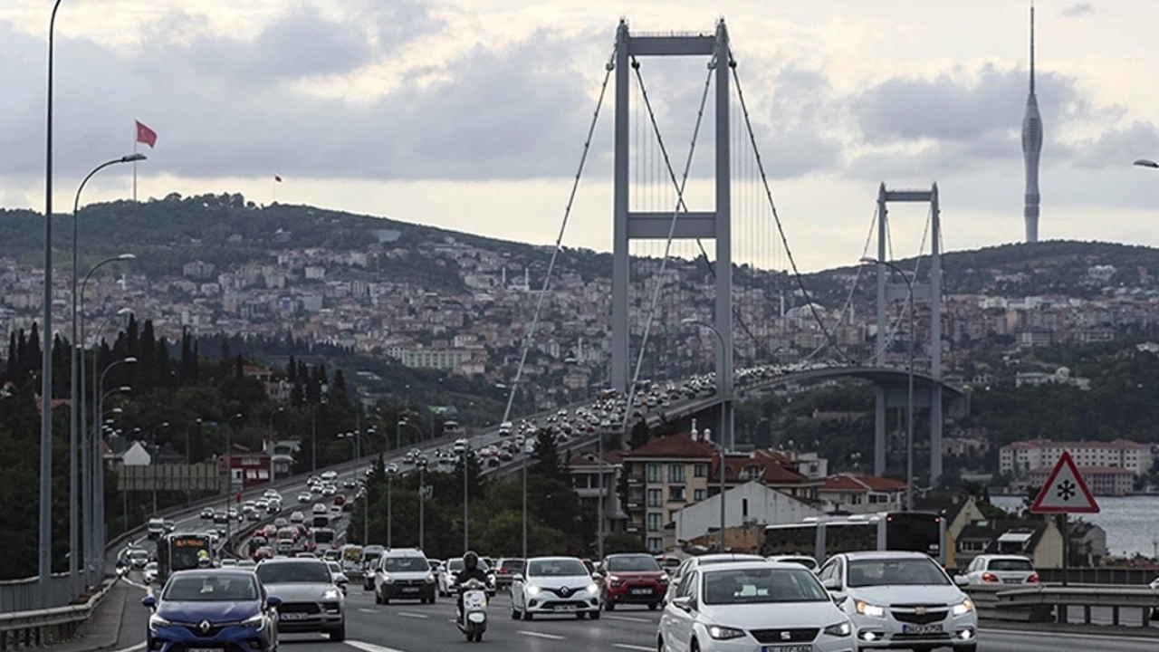 İstanbullular dikkat: 15 Temmuz Şehitler Köprüsü trafiğe kapatılıyor