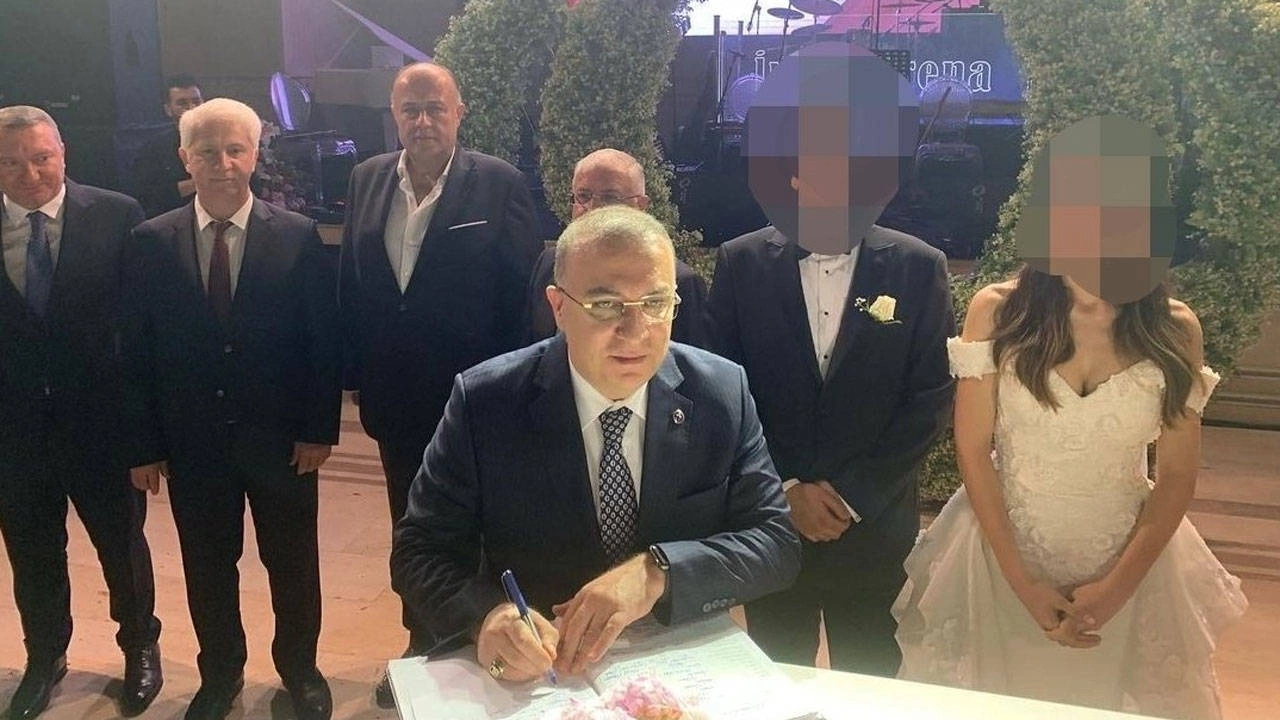 MHP'li Yönter, Yargıtay üyesinin kızının nikah şahitliğini yapmış: Ortaya çıkaran gazeteciyi tehdit etti