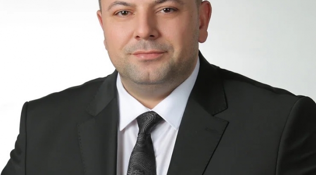 İYİ Parti, Önemli Bir İş İnsanını Daha Kaybetti: 2024 Yerel Seçimleri Milli Birlik ve Beraberlikle Kazanılabilir