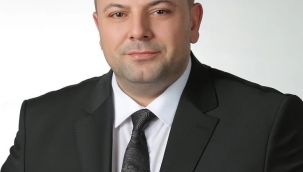 İYİ Parti, Önemli Bir İş İnsanını Daha Kaybetti: 2024 Yerel Seçimleri Milli Birlik ve Beraberlikle Kazanılabilir