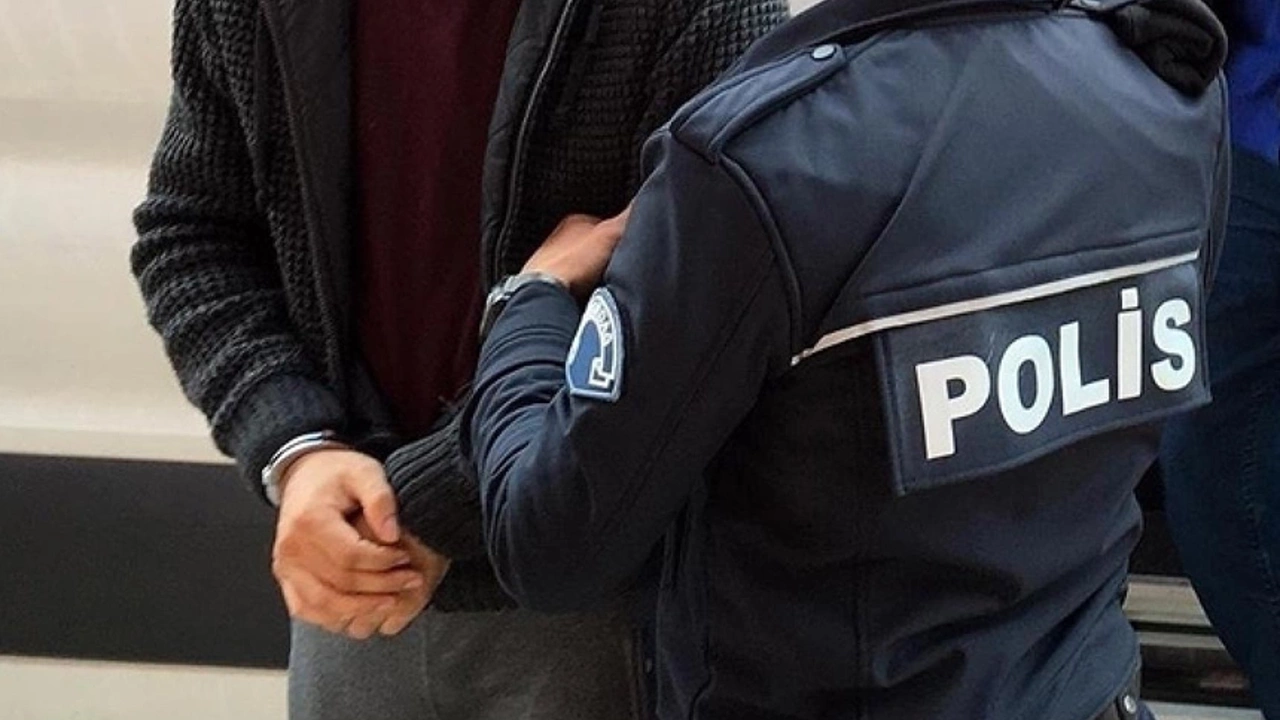 78 ilde ruhsatsız silah taşıyanlara yönelik operasyon: 2 bin 36 gözaltı