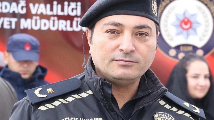 Depremzedelerin yardım malzemelerini evine götüren emniyet müdürü, kalp krizinden öldü