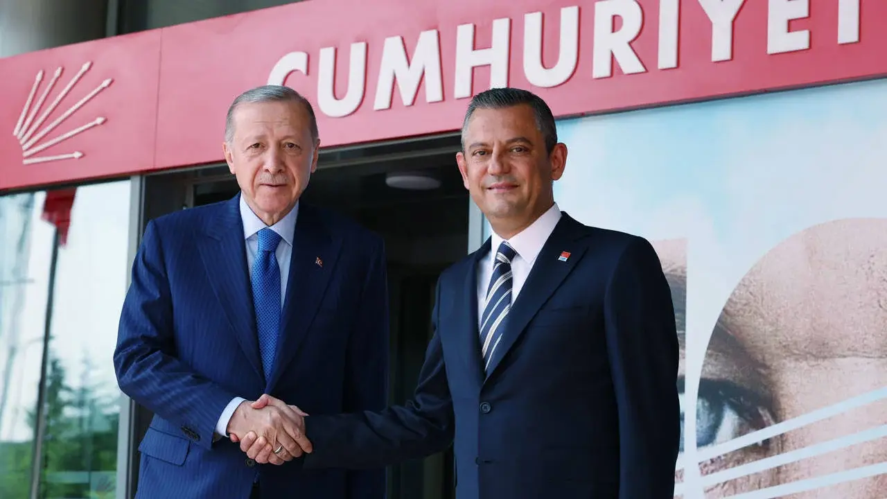 Özgür Özel'den Erdoğan'la görüşmesine tek kelimelik yorum