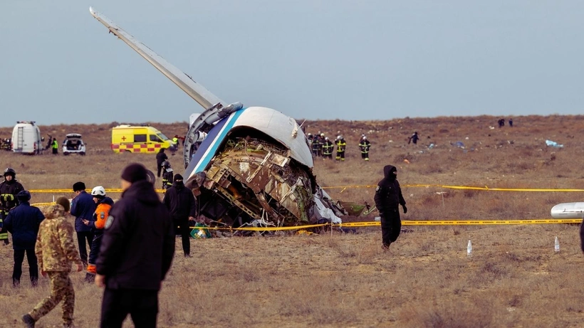 Azerbaycan Havayolları'ndan İlk Açıklama: Uçağa Dışarıdan Müdahale Var