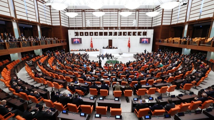 Tarih verildi... İnfaz düzenlemesinde yeni haklar: 60 bin mahkum faydalanacak... 