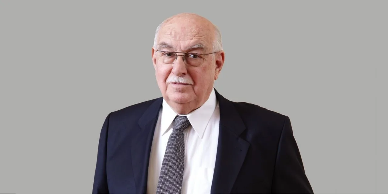 Türkiye'nin ünlü milyarderi hayatını kaybetti: Dev holdingin çalışanları yasta